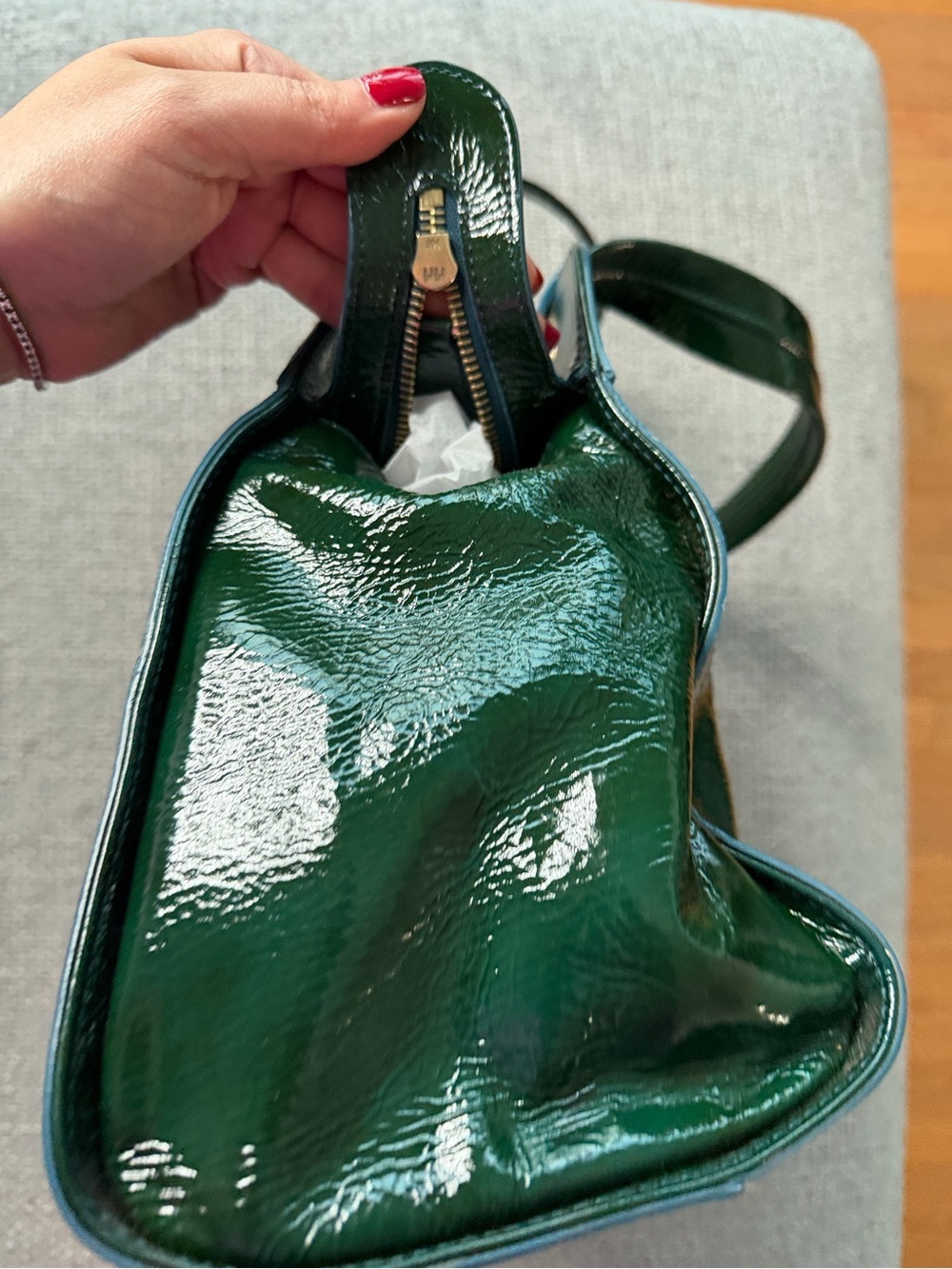 Authentic Bally Emerald Green Patent Leather Top Handle Bag | Rare Vernis Leathe - Picture 2 of 16